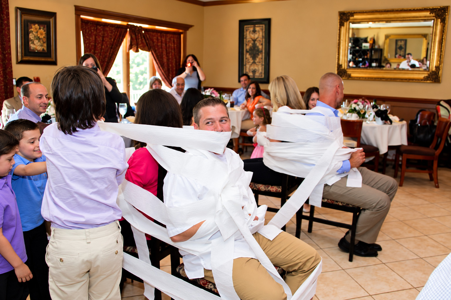 Family celebration game at a banquet